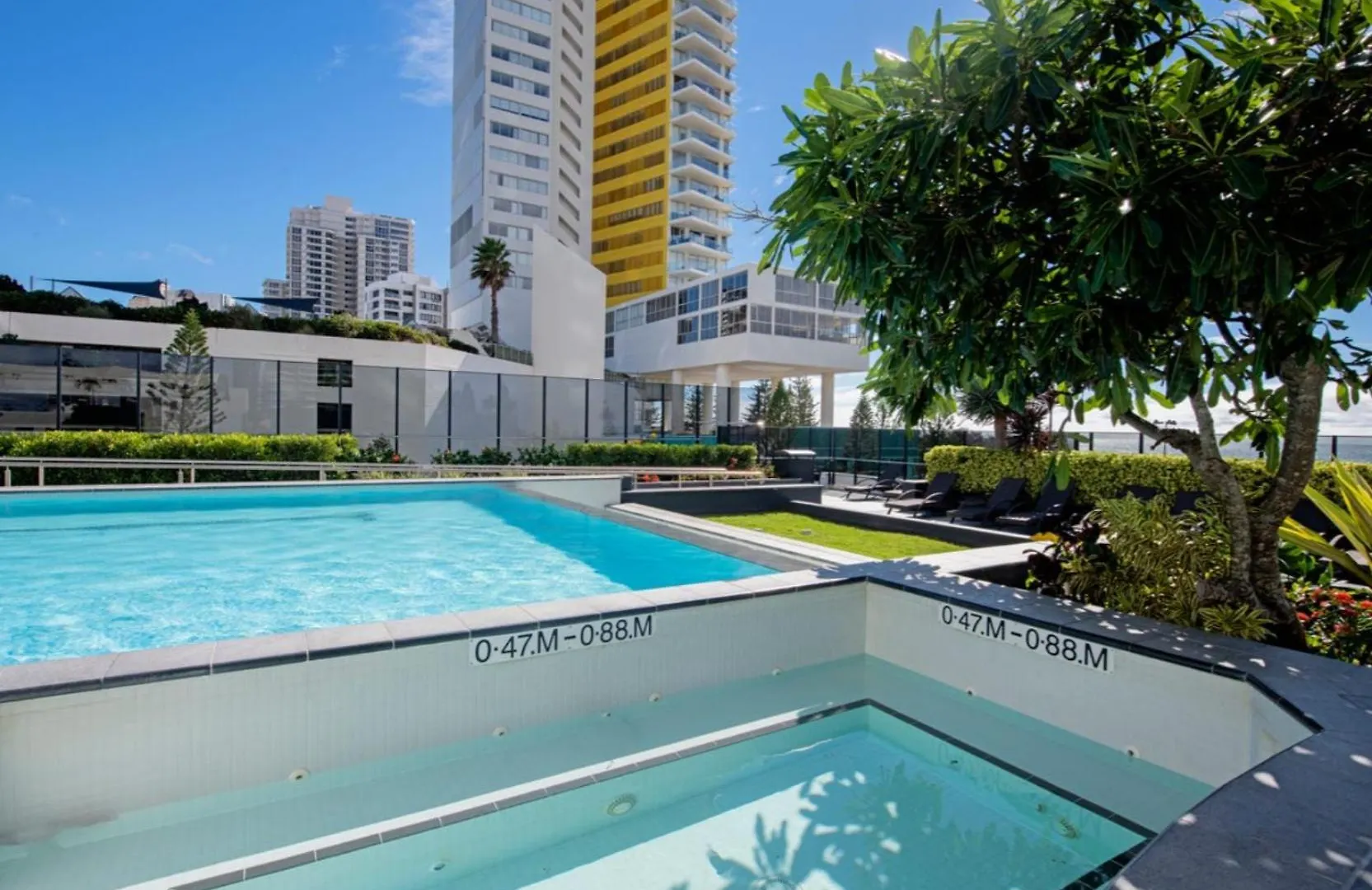 Broadbeach Luxury Ocean View Apartment - Oracle Tower 1 - 1Bed 1Study 1Bath 1Car Australia